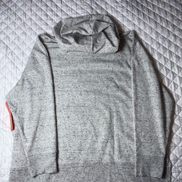 NWT Adrienne Vittadini Sport Gray‎ Hoodie 2X Plus Size Lightweight Pullover - Picture 3 of 5